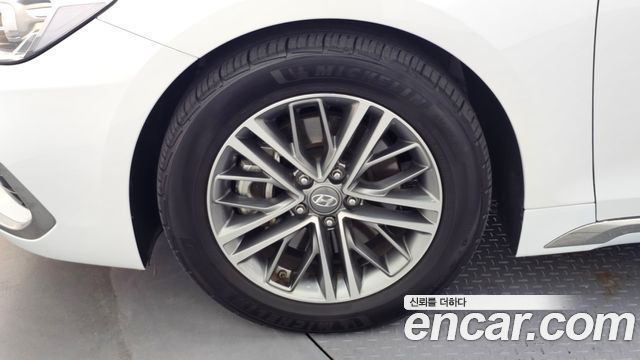 Hyundai Grandeur IG 2.2 Diesel Premium - фото 4