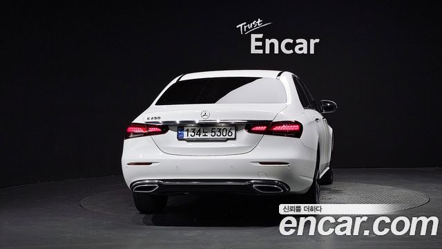 Mercedes-Benz E-Class W213 E250 Avantgarde - фото 2