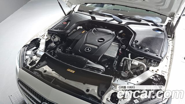 Mercedes-Benz E-Class W213 E250 Avantgarde - фото 4