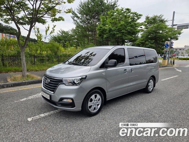 Hyundai Starex Новый Wagon 12-Seater Smart - фото 0