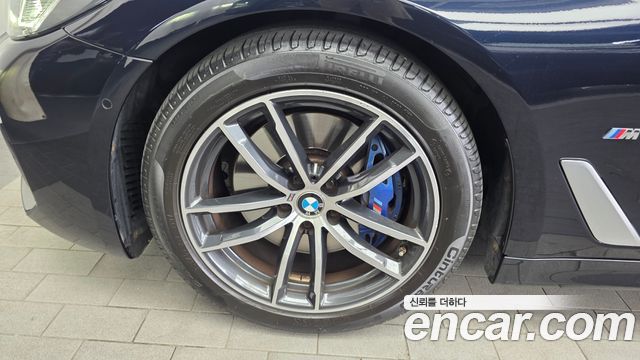 BMW 5-Series G30 520i M Sport - фото 4