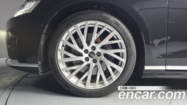 Audi A8 D5 55 TFSI Quattro LWB - фото 4