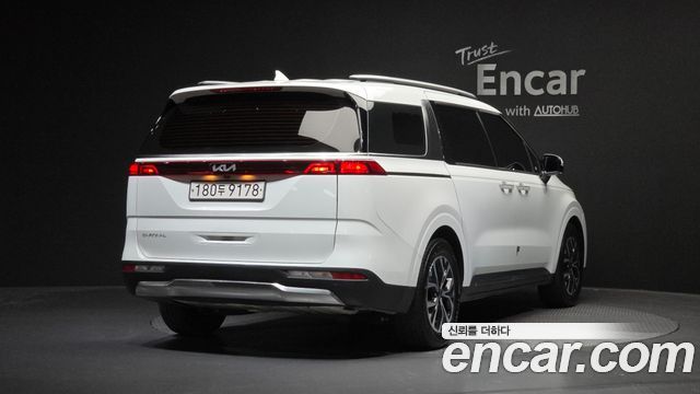 Kia Carnival 4-го поколения 9-Seater Signature - фото 1