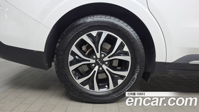 Kia Carnival 4-го поколения 9-Seater Signature - фото 4