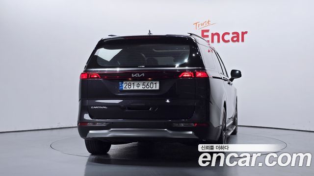 Kia Carnival 4-го поколения 7-Seater Signature - фото 3
