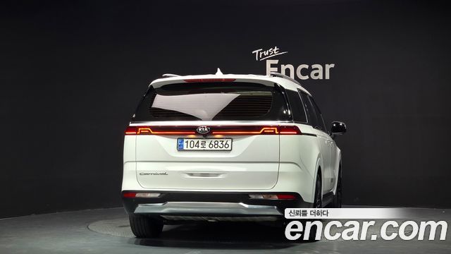 Kia Carnival 4-го поколения Gasoline 9-Seater Signature - фото 3