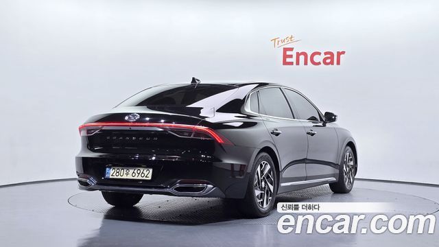 Hyundai Grandeur Новый IG, гибрид Premium - фото 1