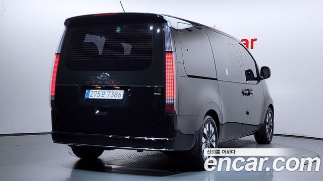 Hyundai Staria 4WD Lounge 9-Seater Inspiration - фото 1