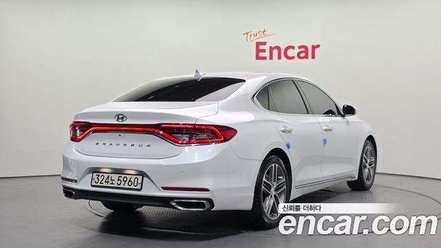 Hyundai Grandeur IG 3.0 LPi Modern (Rental Car) - фото 1