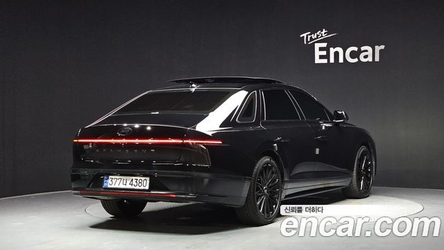 Hyundai Grandeur GN7, гибрид Calligraphy - фото 1