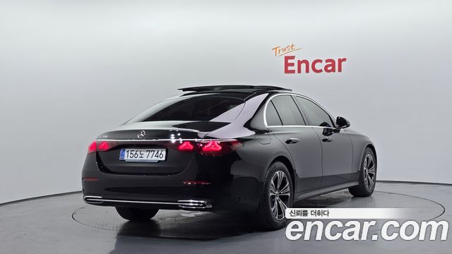 Mercedes-Benz E-Class W214 E200 Avantgarde - фото 1
