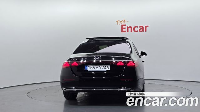 Mercedes-Benz E-Class W214 E200 Avantgarde - фото 3