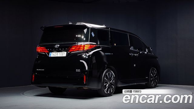 Toyota Alphard 4-го поколения 2.5 HEV Executive AWD - фото 1