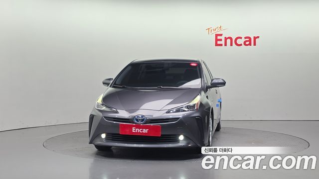 Toyota Prius 4-го поколения 1.8 - фото 2