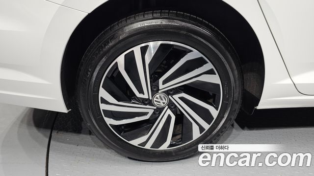 Volkswagen Jetta 7-го поколения 1.4 TSI Prestige - фото 4