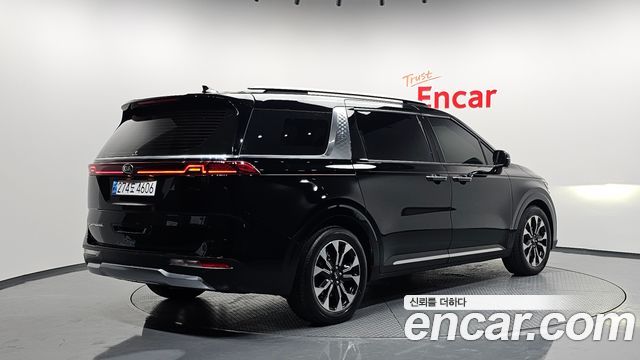 Kia Carnival 4-го поколения 9-Seater Noblesse - фото 1