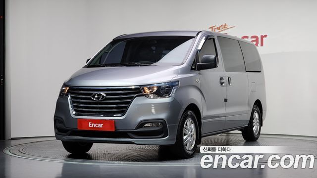 Hyundai Starex Новый Van 3-Seater Smart - фото 0