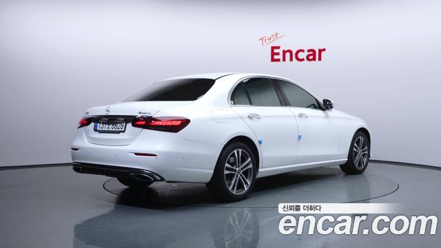 Mercedes-Benz E-Class W213 E350 4MATIC Avantgarde - фото 1