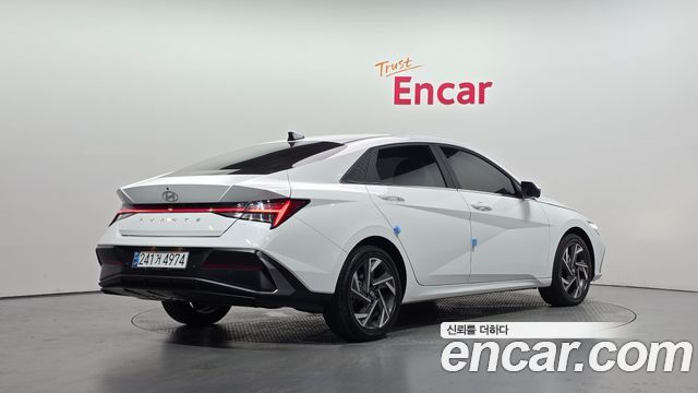 Hyundai Avante Новый CN7, гибрид Inspiration - фото 1