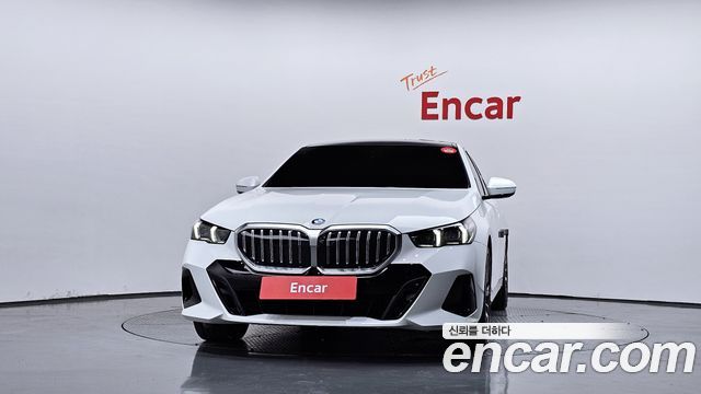 BMW 5-Series G60 530i xDrive M Sport - фото 2