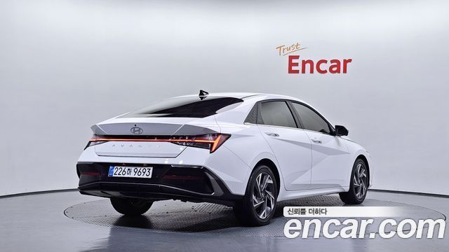 Hyundai Avante Новый CN7 1.6 Inspiration - фото 1