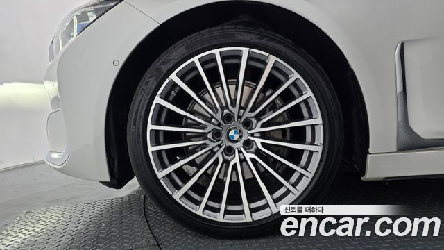BMW 7-Series G11 730Ld xDrive Design Pure Excellence - фото 4