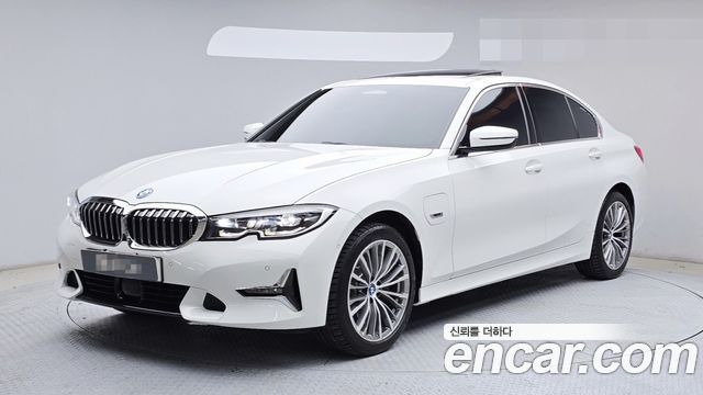 BMW 3-Series G20 320e Luxury - фото 0
