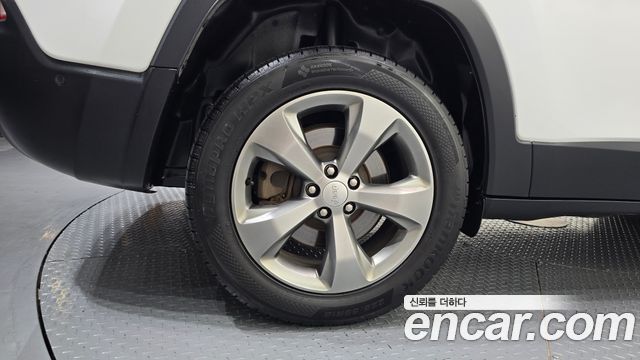Jeep Cherokee KL 2.4 Limited AWD - фото 4