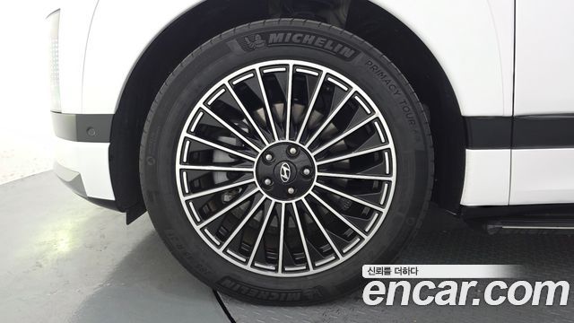 Hyundai Ioniq9 Performance Type AWD 6-Seater Calligraphy - фото 4