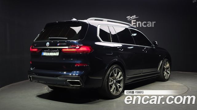 BMW X7 G07 M50i 6STR - фото 0