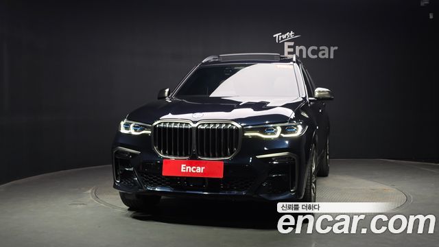 BMW X7 G07 M50i 6STR - фото 1