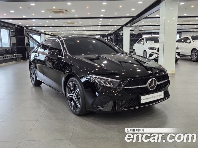 Mercedes-Benz A-Class W177 A220 Sedan - фото 2