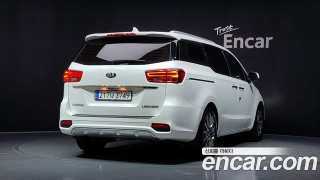Kia Carnival Новый 7-Seater Limousine President - фото 1
