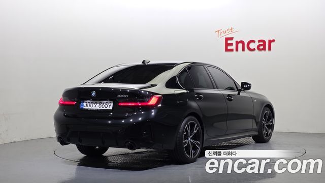 BMW 3-Series G20 320i M Sport - фото 1