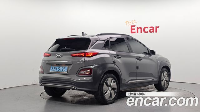 Hyundai Kona Premium - фото 1