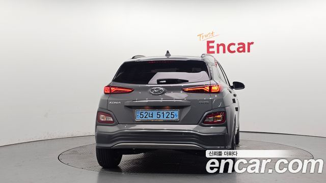 Hyundai Kona Premium - фото 3