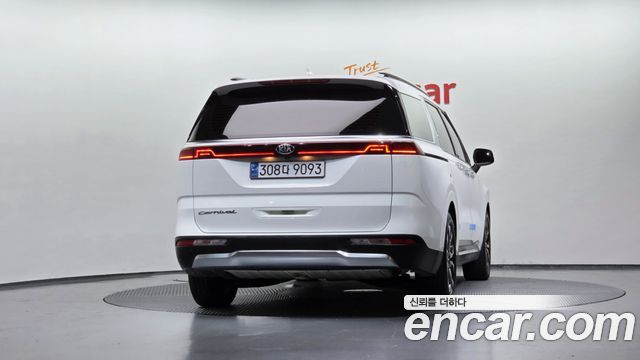 Kia Carnival 4-го поколения 9-Seater Noblesse - фото 3