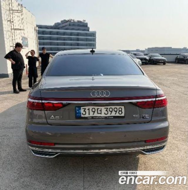 Audi A8 D5 60 TFSI Quattro LWB - фото 2