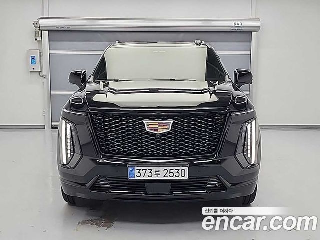Cadillac Escalade 5-го поколения 6.2 Sports Platinum - фото 1