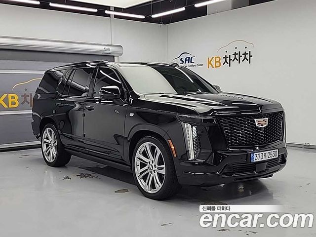 Cadillac Escalade 5-го поколения 6.2 Sports Platinum - фото 3