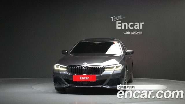 BMW 5-Series G30 520i M Sport - фото 2