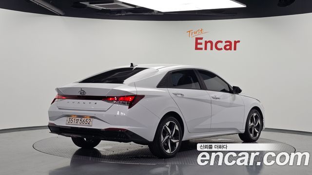 Hyundai Avante CN7, гибрид Modern - фото 1