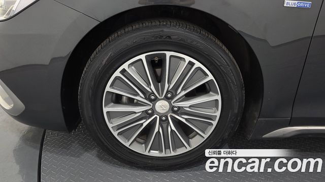 Hyundai Grandeur IG, гибрид Exclusive - фото 4