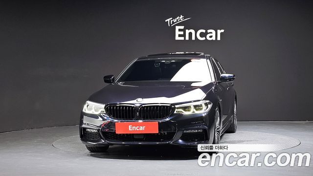 BMW 5-Series G30 530i M Sport Package Plus - фото 1