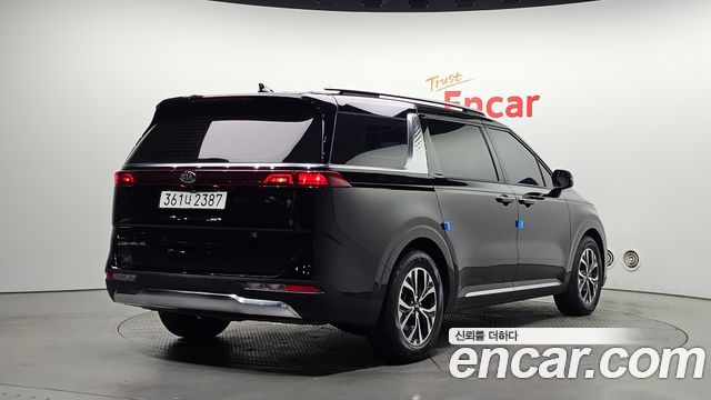 Kia Carnival 4-го поколения 9-Seater Noblesse - фото 1