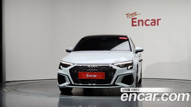 Audi A3 40 TFSI - фото 1