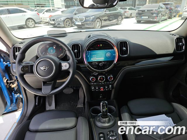 Mini Countryman Classic Plus Launch Pack 2nd Gen - фото 4