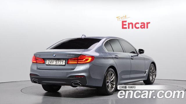 BMW 5-Series G30 520d xDrive M Sport Package Plus - фото 1