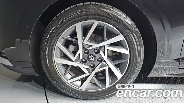 Hyundai Grandeur GN7, гибрид Exclusive - фото 4