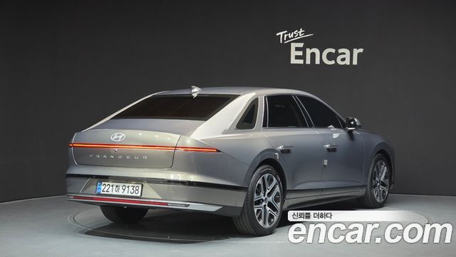 Hyundai Grandeur GN7 2,5 Gasoline 2WD Premium - фото 1